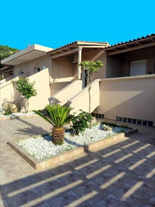#4 Giorgos & Chara Apartments Nea Kydonia Esterno foto